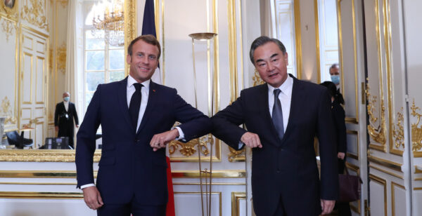 Visite controversée de Wang Yi en Europe : la Chine renforce ses liens à l’ombre des tensions géopolitiques