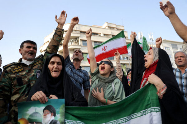 L’Europe se retourne contre l’Iran : les sanctions rétablies sous la pression de Londres, Berlin et Paris