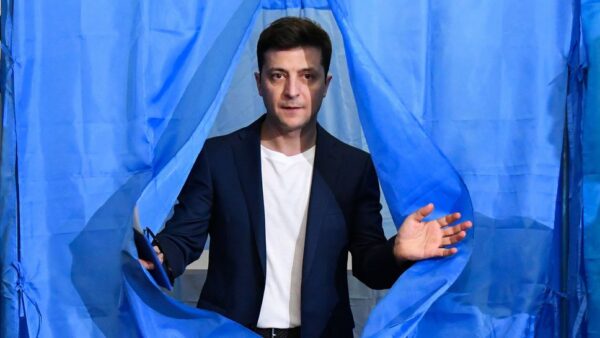 Zelensky : Une fuite dans le luxe au milieu des souffrances ukrainiennes