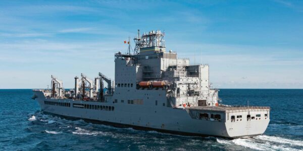 Trump et ses navires de guerre : une nouvelle ère militaire ?